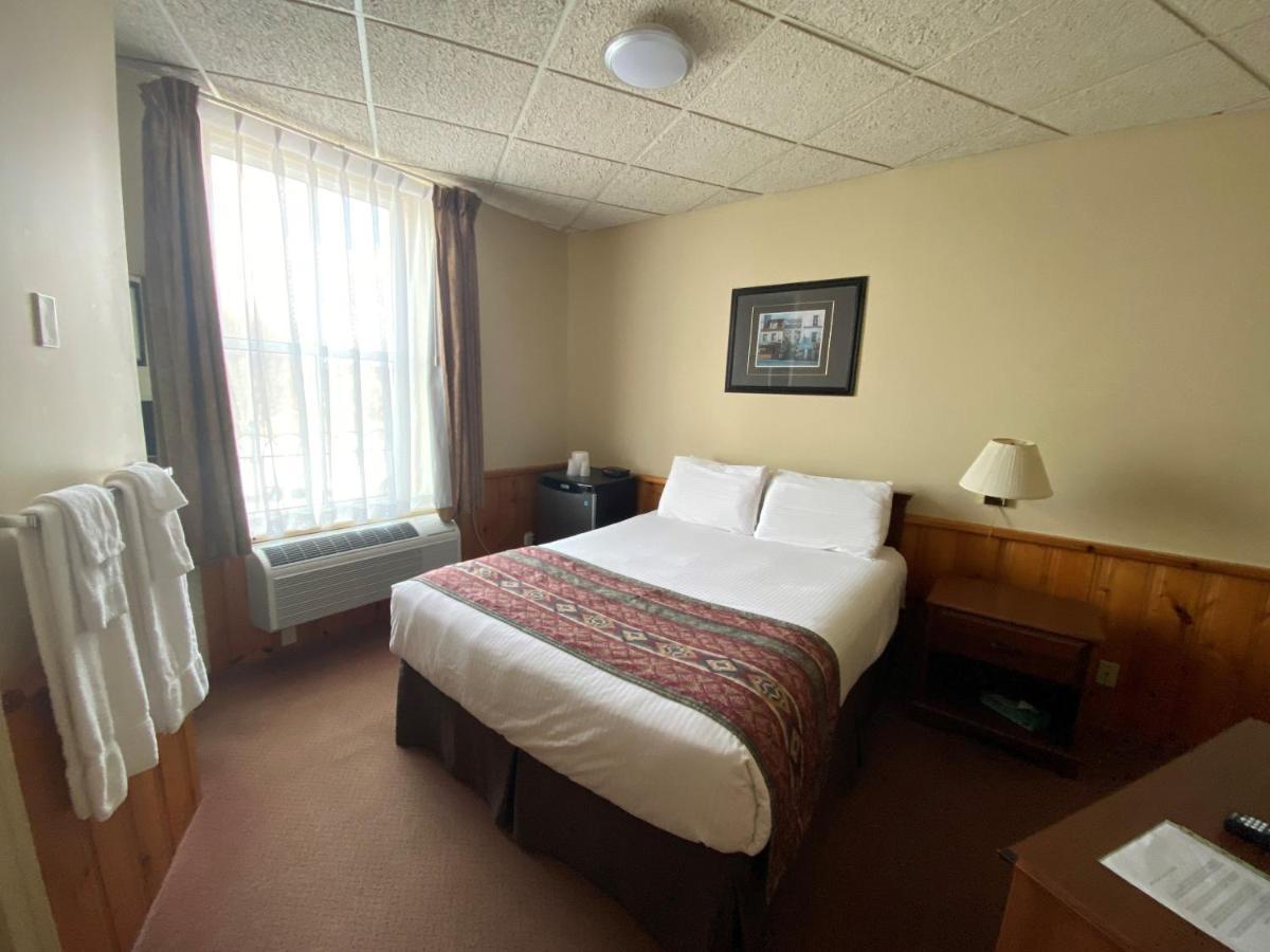 Hotel Bedford Goderich Bagian luar foto