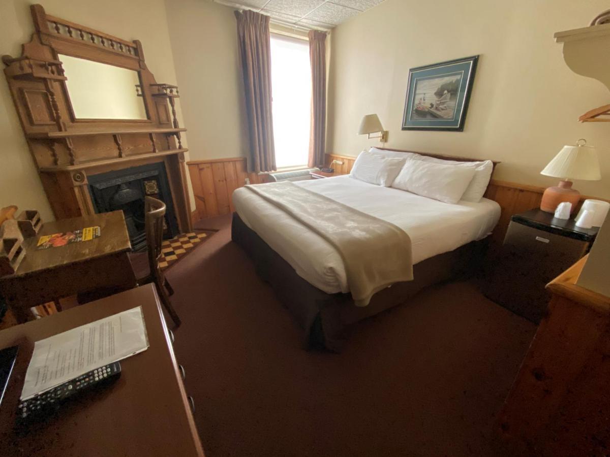 Hotel Bedford Goderich Bagian luar foto